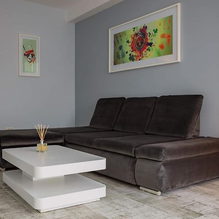 Apartament Central Bliss Suczawa Zewnętrze zdjęcie