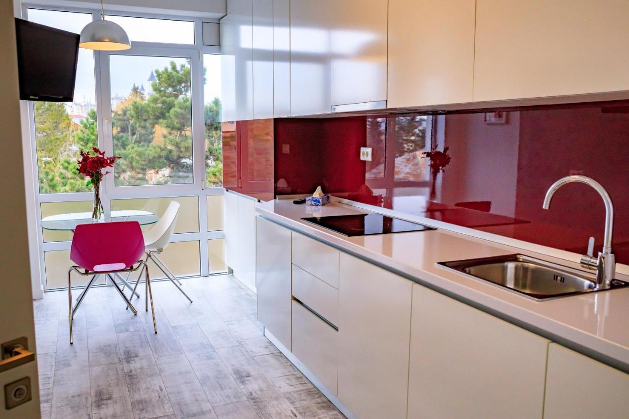 Apartament Central Bliss Suczawa Zewnętrze zdjęcie